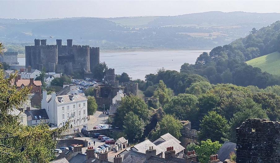 Tour of Conwy Town
