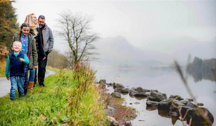Family walk, Llyn Crafnant
